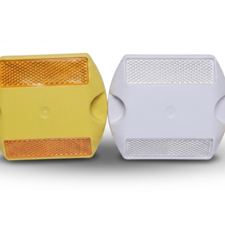 PLASTIC ROAD STUD MOULDED SHANK